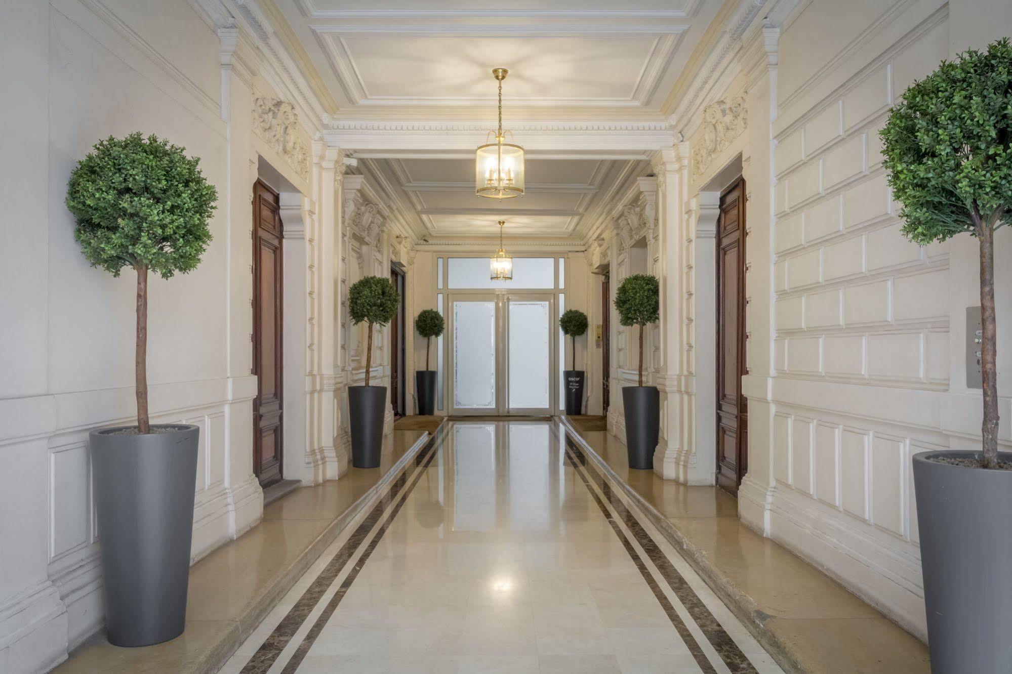 Hotel 33 Marbeuf Paris Eksteriør bilde